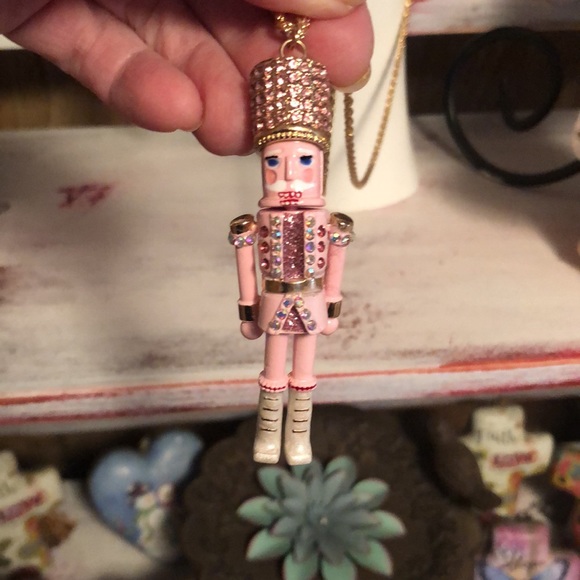 NWT Stunning Rhinestone Sparkly Nutcracker Necklace - Picture 11 of 17